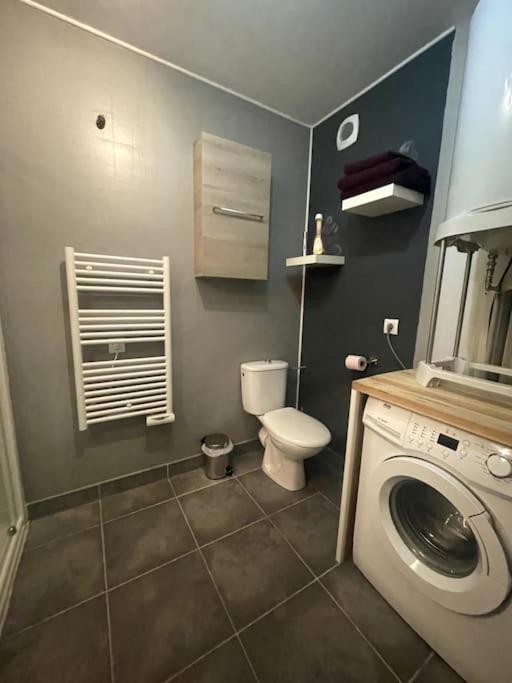 Grand Studio Avec Coin Nuit, Proche Mer Et Montagnes Roquebrune-sur-Argens Eksteriør bilde